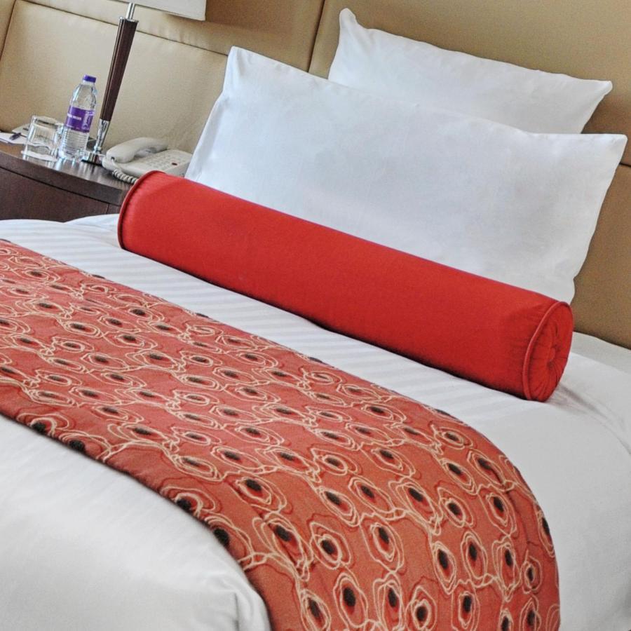 Park Regis Kris Kin Hotel Dubai Exterior foto A bolster pillow