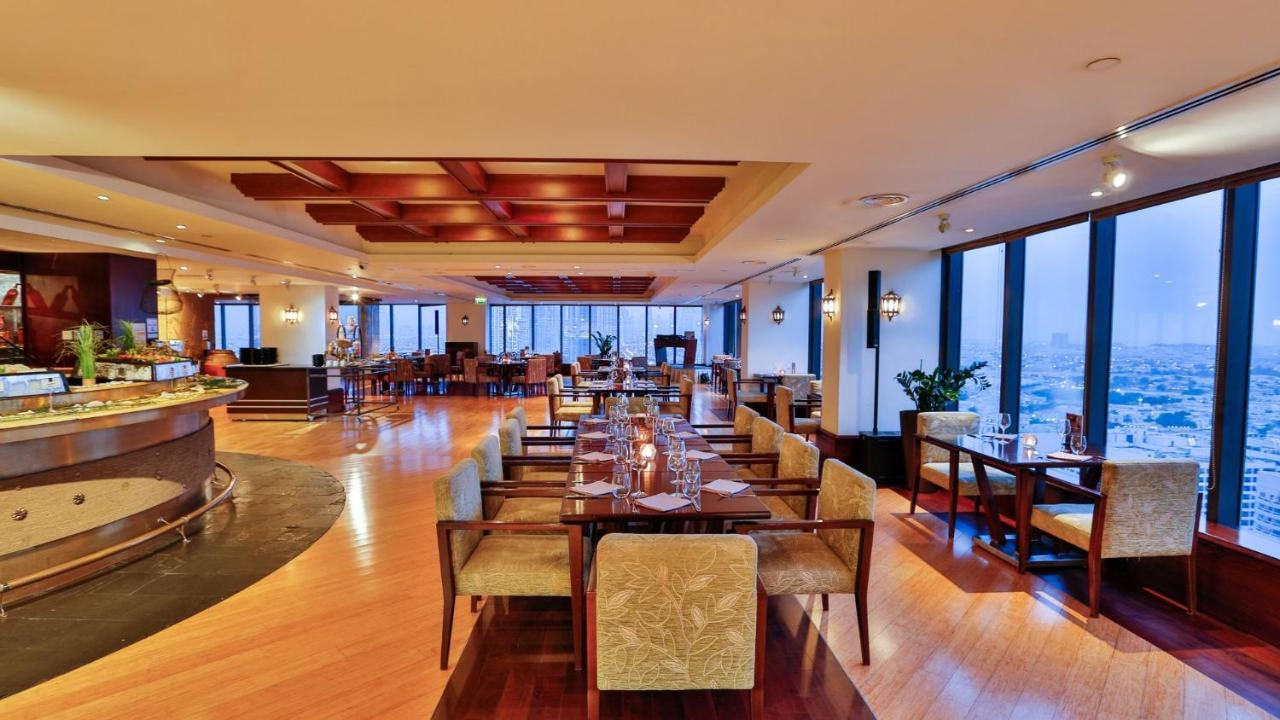 Park Regis Kris Kin Hotel Dubai Exterior foto The Club Lounge at the 36th floor
